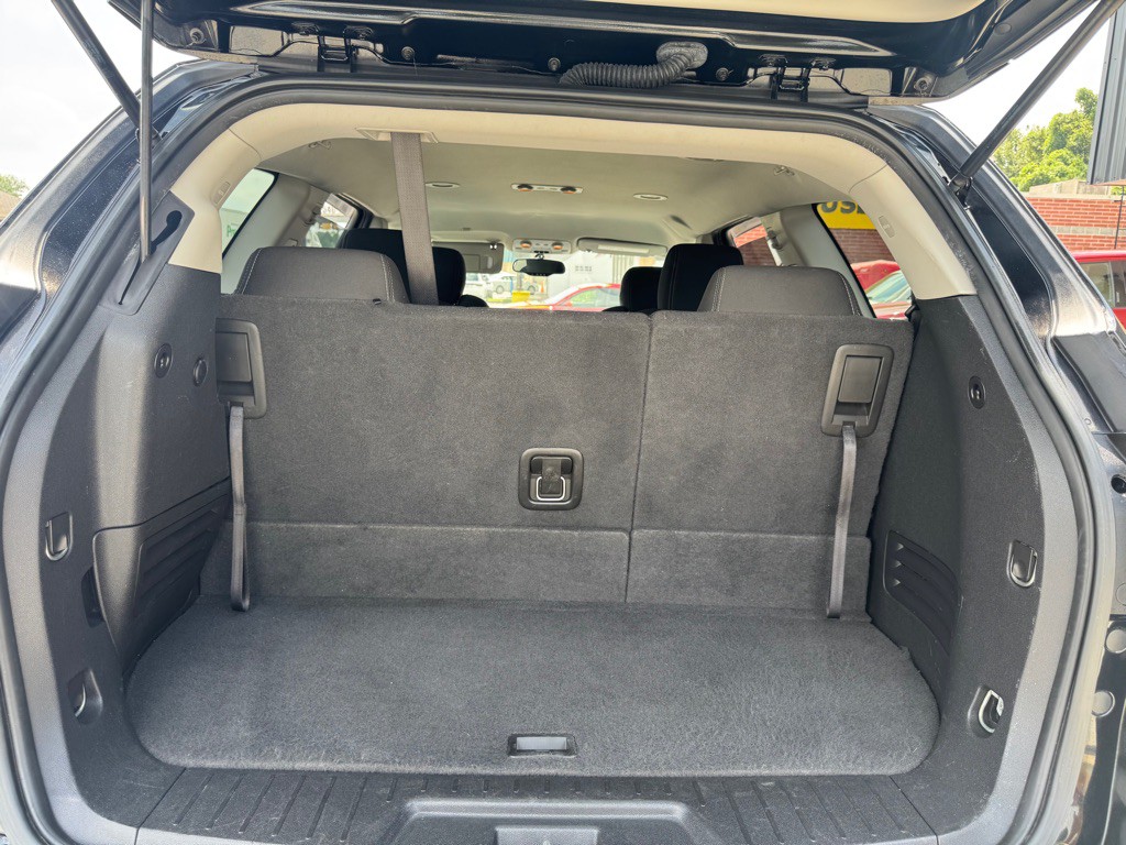 2016 Chevrolet Traverse Image 17