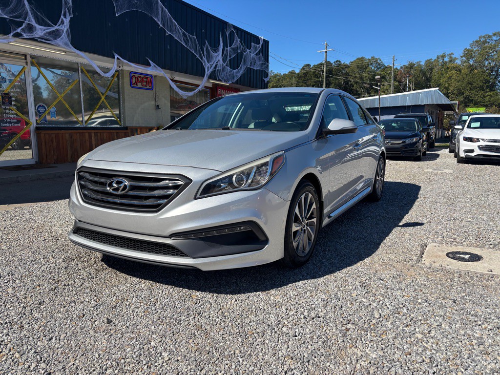 2015 Hyundai Sonata Image 1