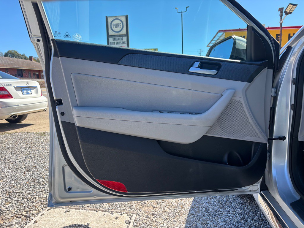 2015 Hyundai Sonata Image 10