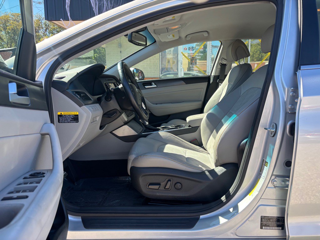 2015 Hyundai Sonata Image 11