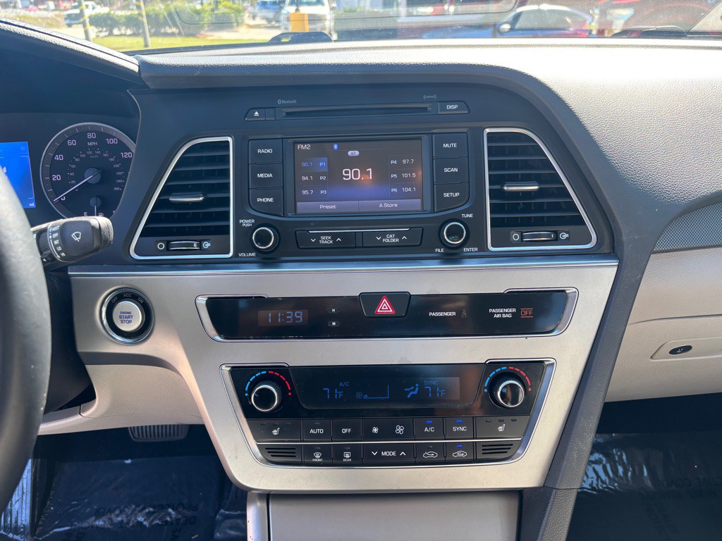 2015 Hyundai Sonata Image 17