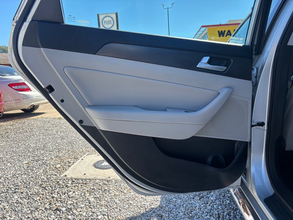 2015 Hyundai Sonata Image 21