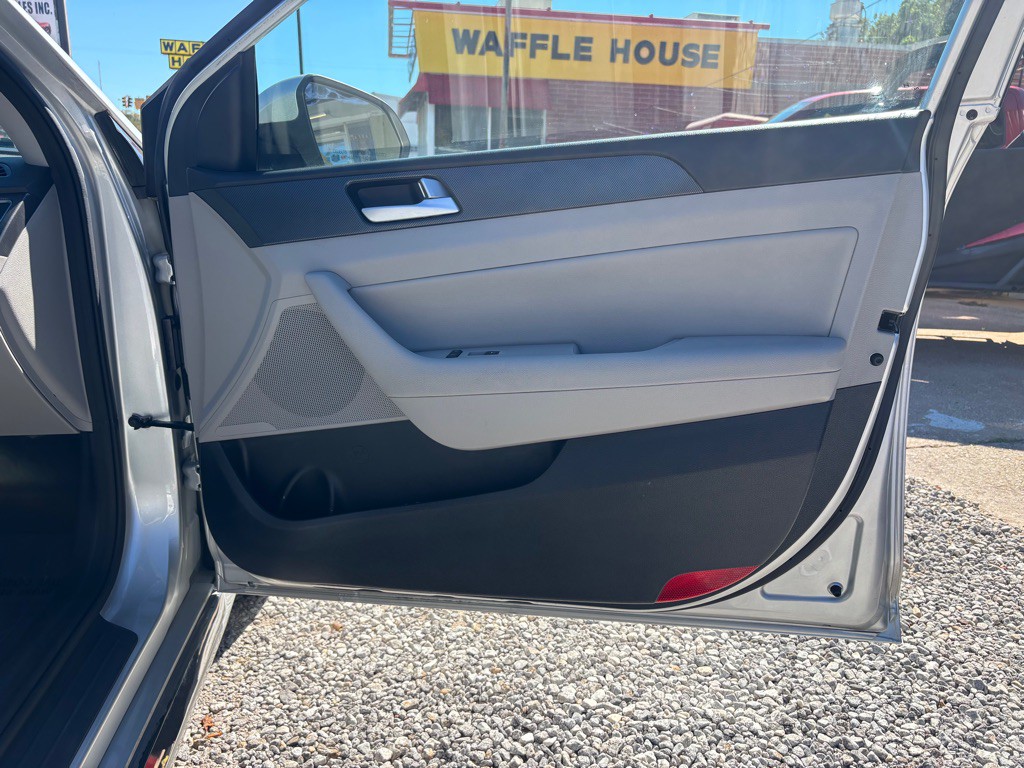 2015 Hyundai Sonata Image 26