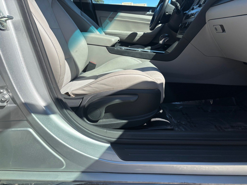 2015 Hyundai Sonata Image 28