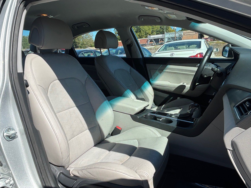 2015 Hyundai Sonata Image 30