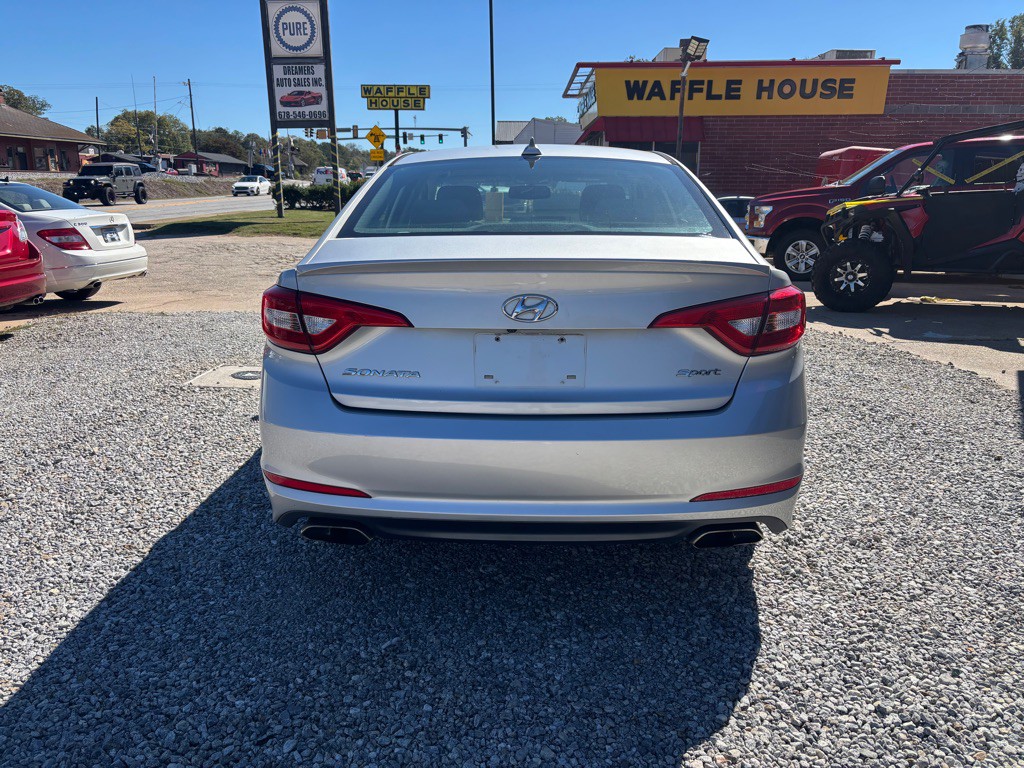 2015 Hyundai Sonata Image 4