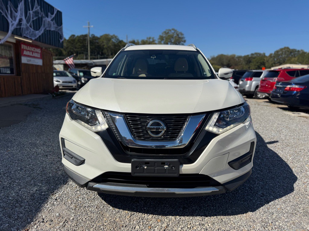 2020 Nissan Rogue Image 2
