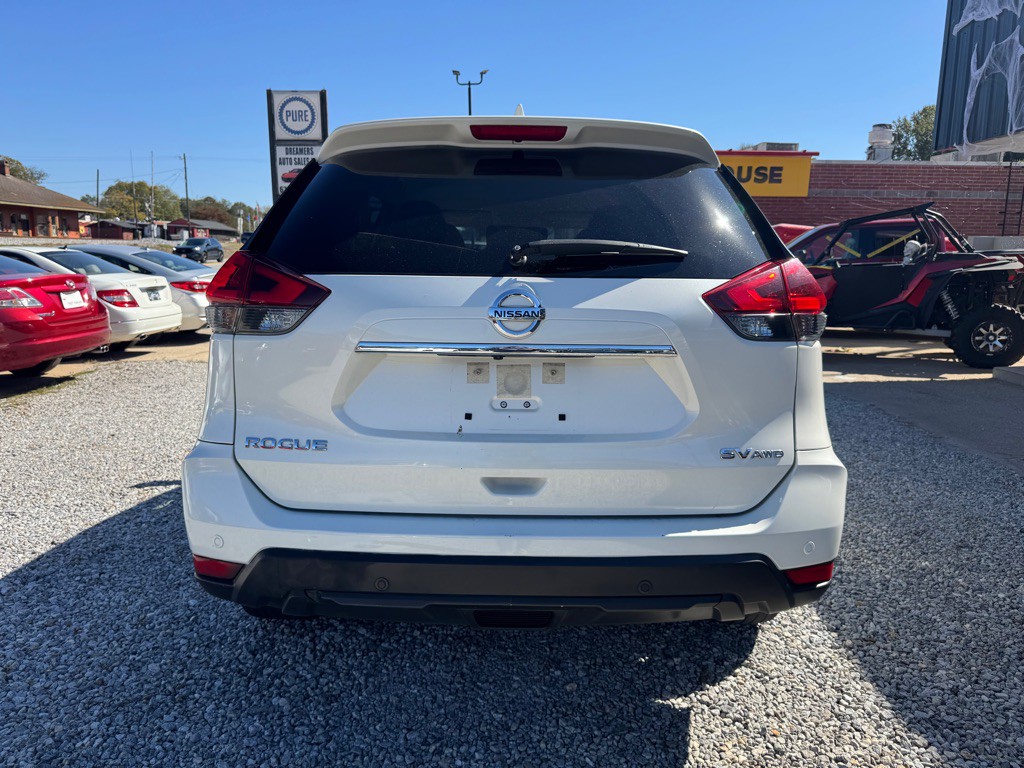 2020 Nissan Rogue Image 6