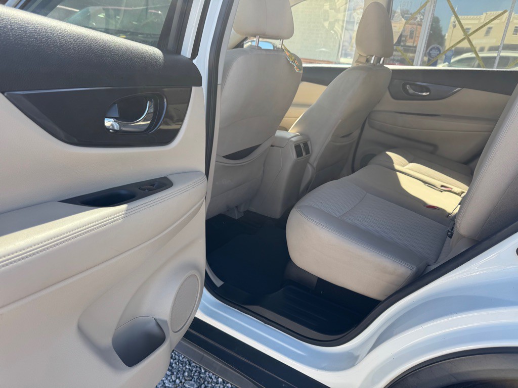 2020 Nissan Rogue Image 13