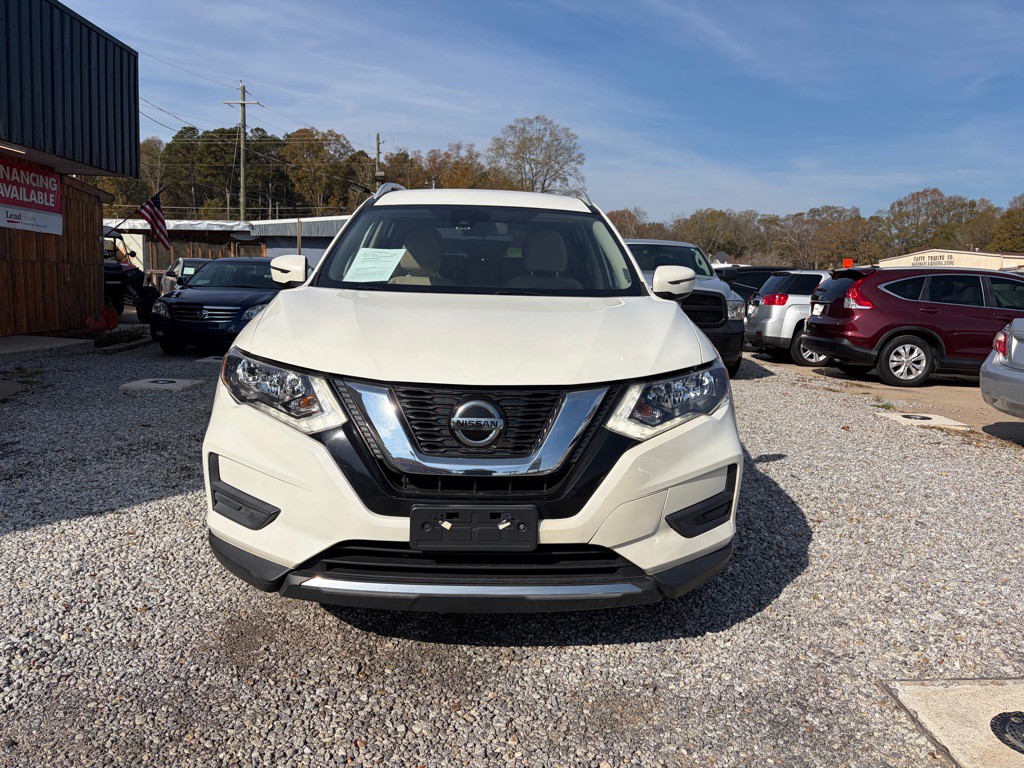 2020 Nissan Rogue Image 2