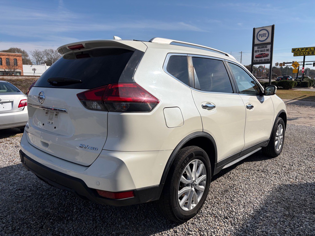 2020 Nissan Rogue Image 6