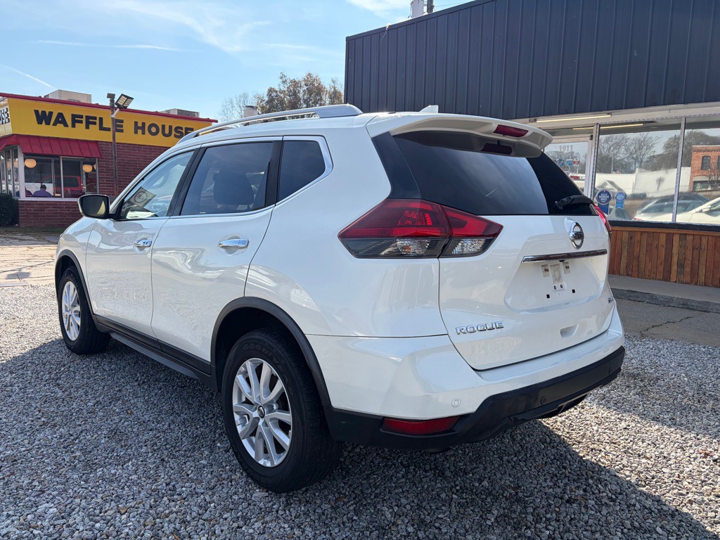 2020 Nissan Rogue Image 8