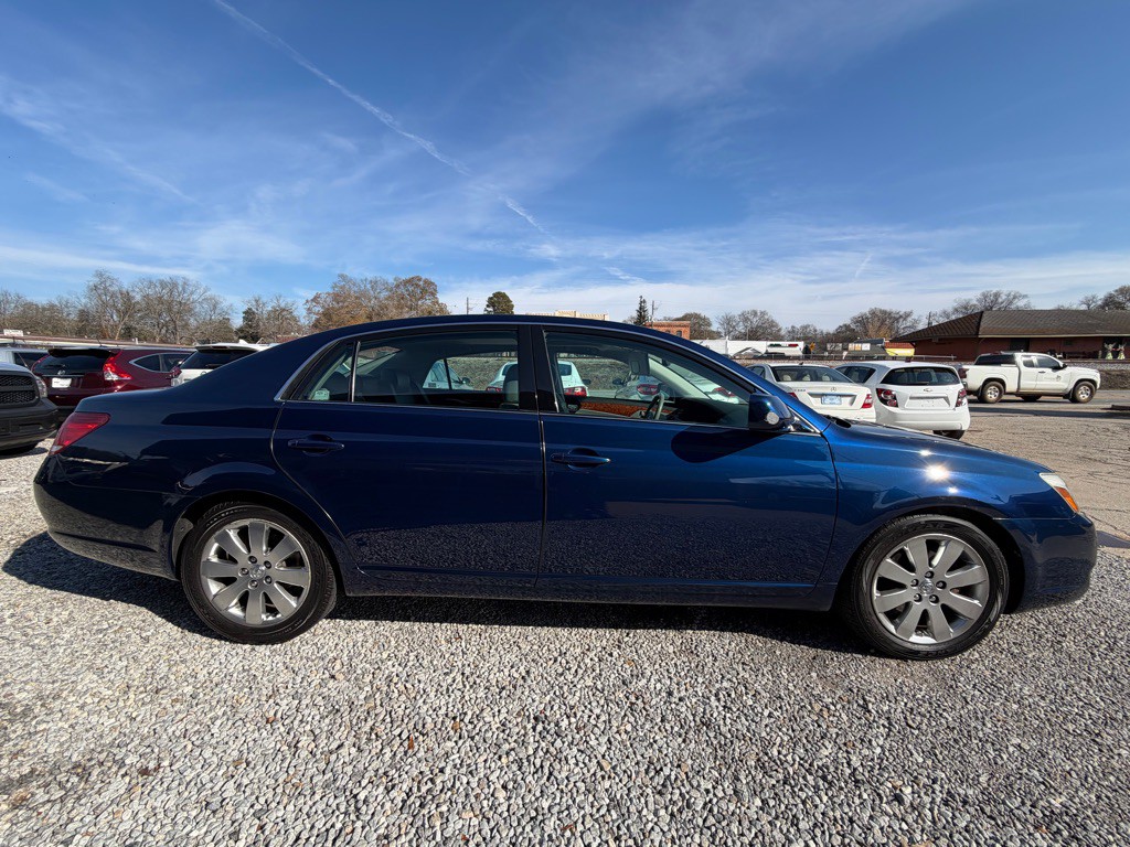 2007 Toyota Avalon Image 4