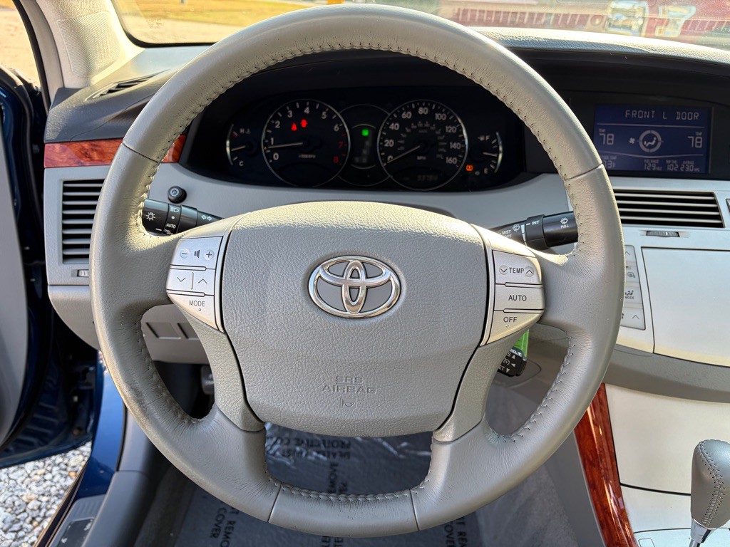 2007 Toyota Avalon Image 21
