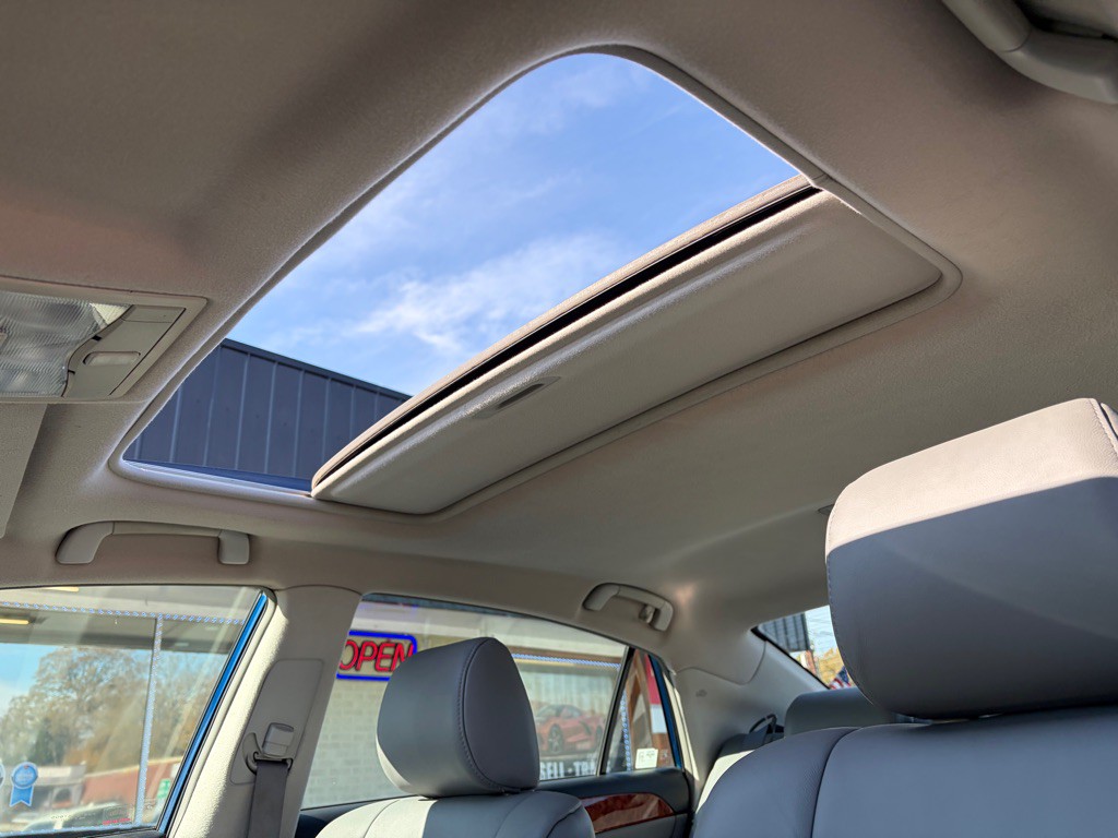 2007 Toyota Avalon Image 25