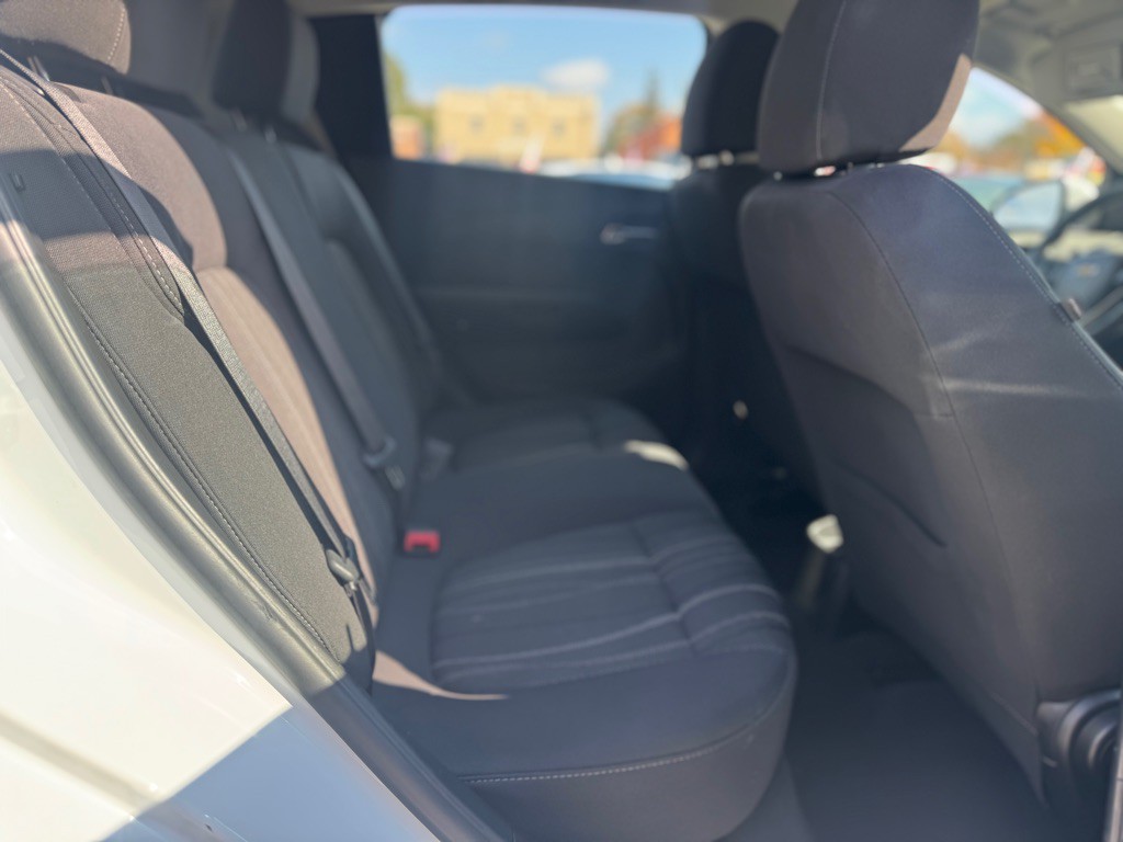 2014 Chevrolet Sonic Image 17