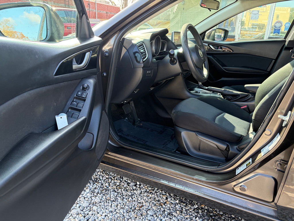 2016 Mazda Mazda3 Image 10