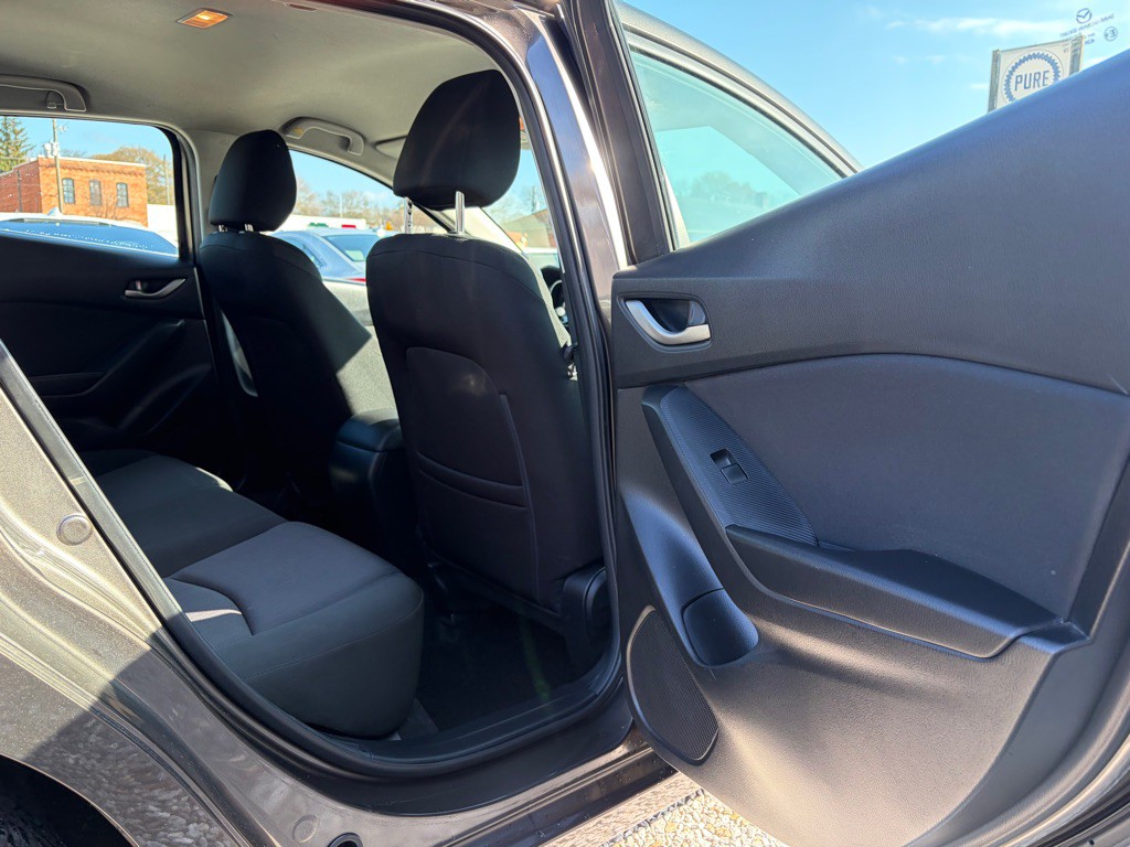 2016 Mazda Mazda3 Image 16