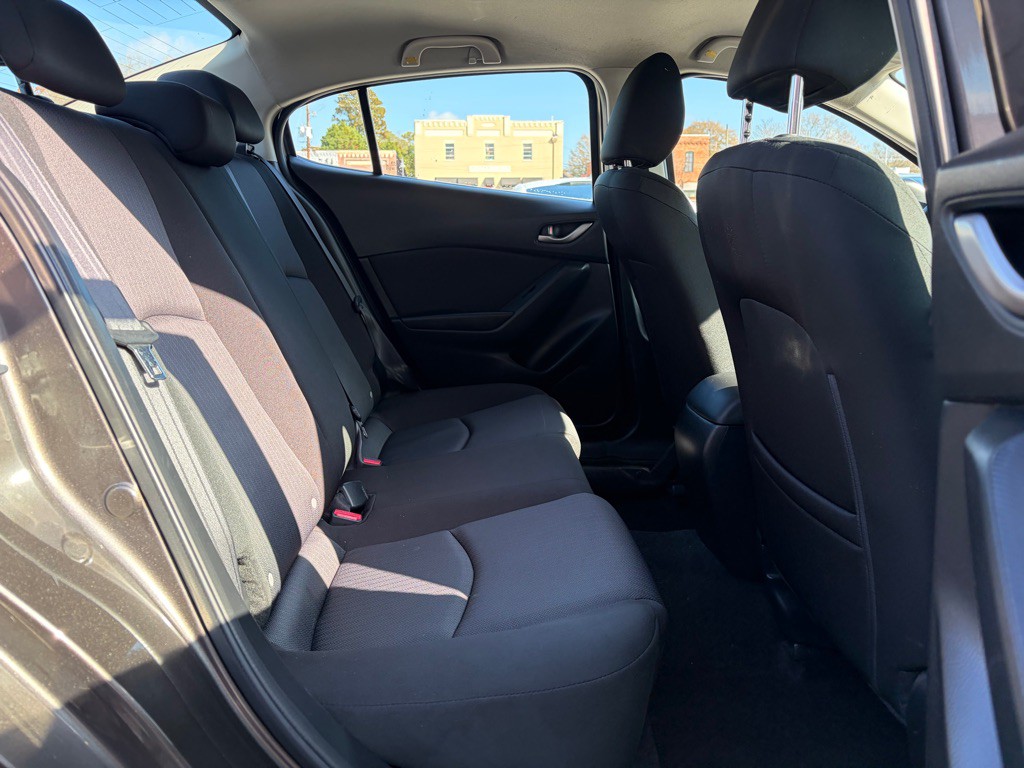 2016 Mazda Mazda3 Image 17
