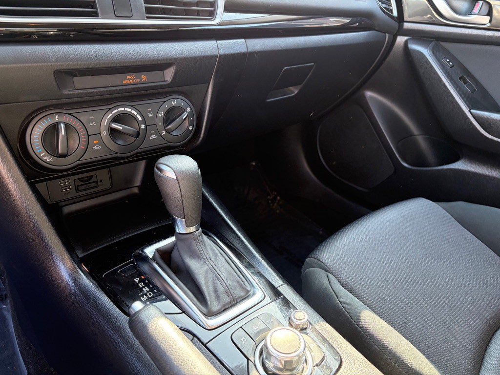2016 Mazda Mazda3 Image 24