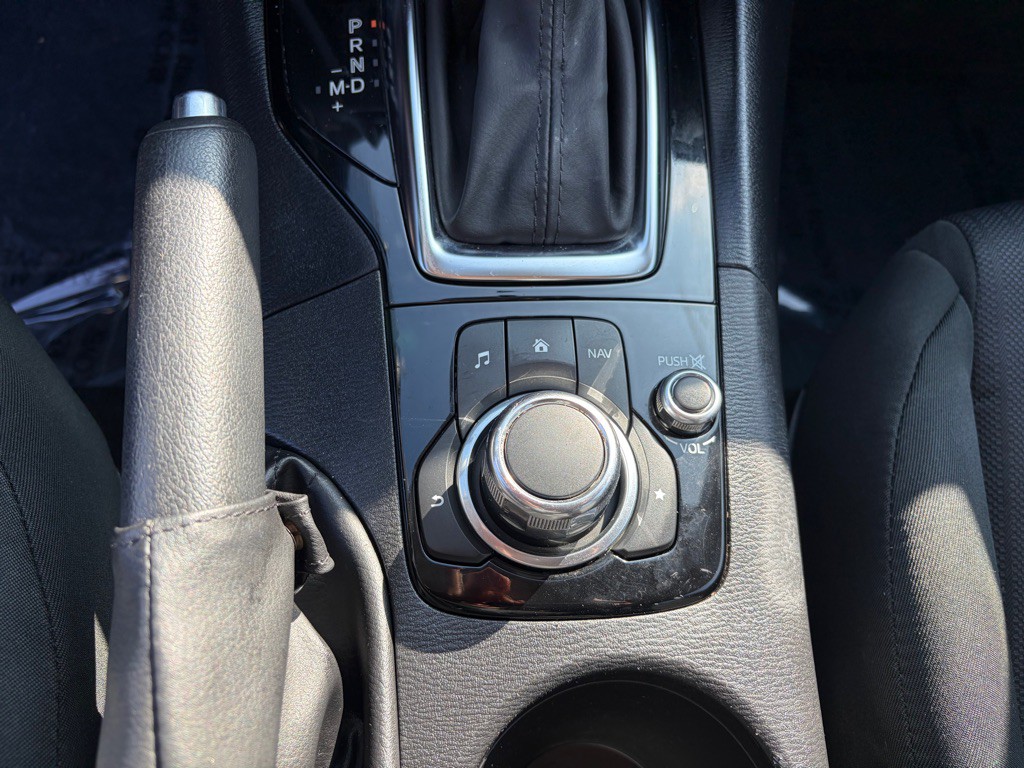 2016 Mazda Mazda3 Image 25