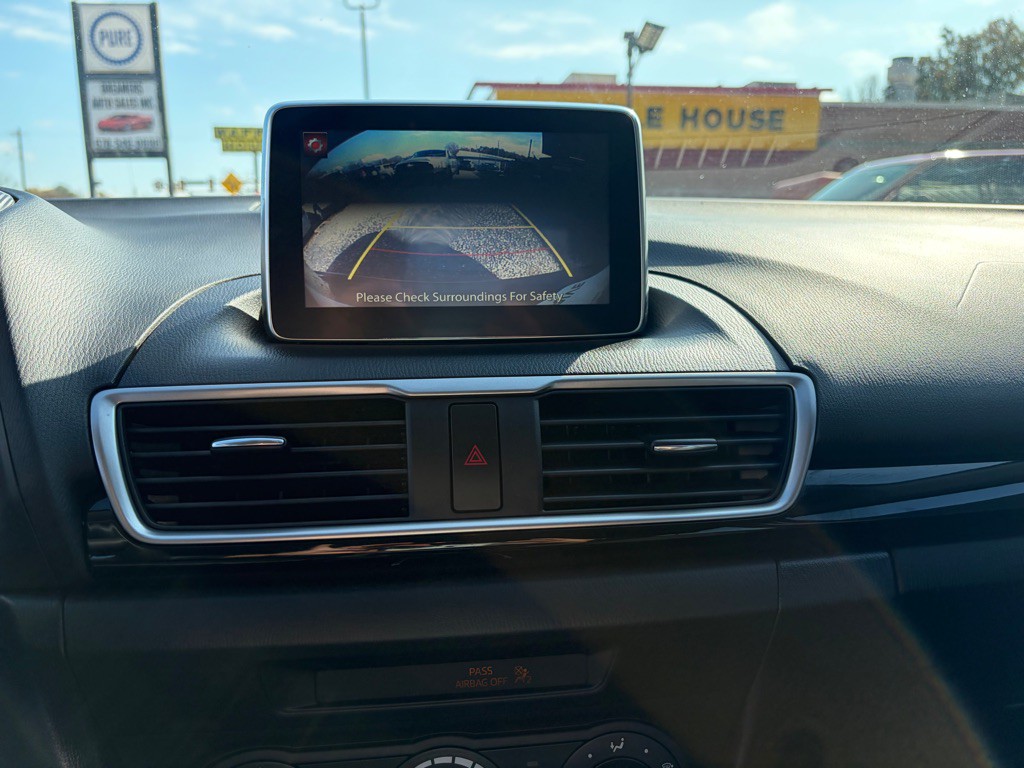 2016 Mazda Mazda3 Image 26