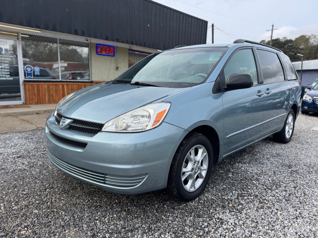 2005 Toyota Sienna Image 1