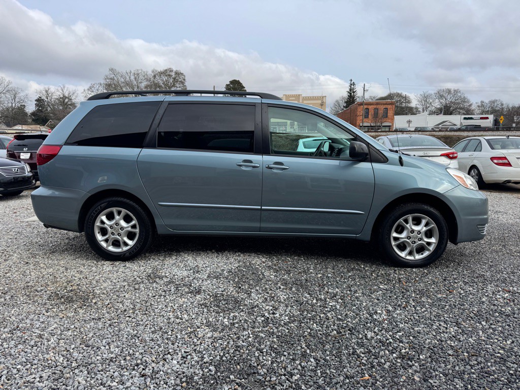 2005 Toyota Sienna Image 4