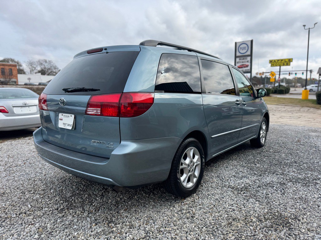 2005 Toyota Sienna Image 5
