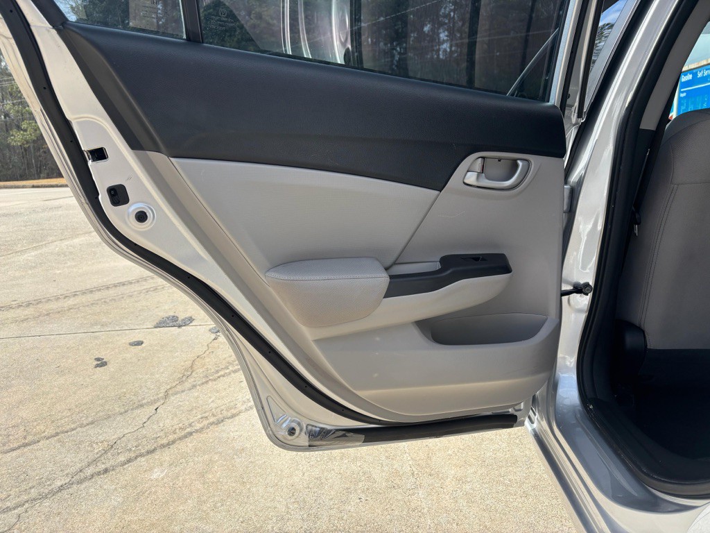 2015 Honda Civic Image 11