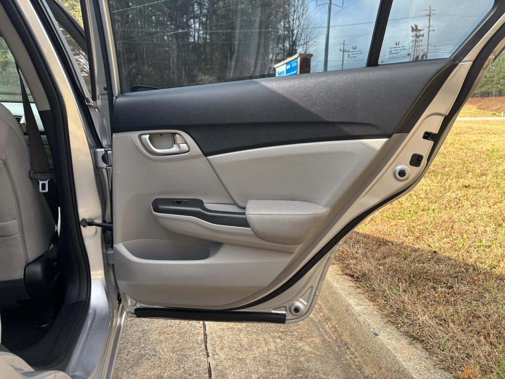 2015 Honda Civic Image 13