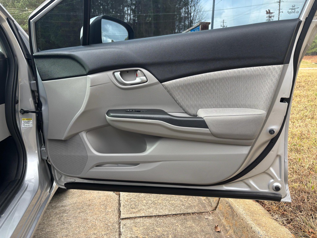 2015 Honda Civic Image 15