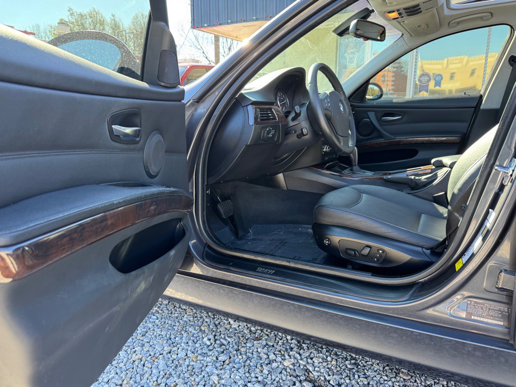 2008 BMW 3 Series Image 10