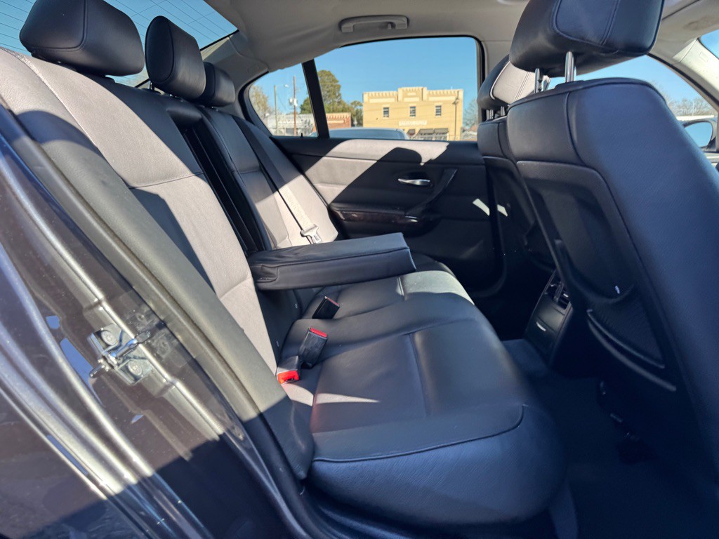 2008 BMW 3 Series Image 18