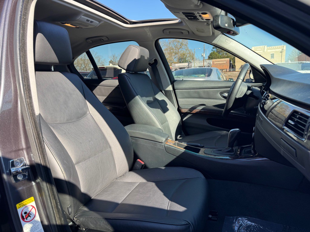 2008 BMW 3 Series Image 21