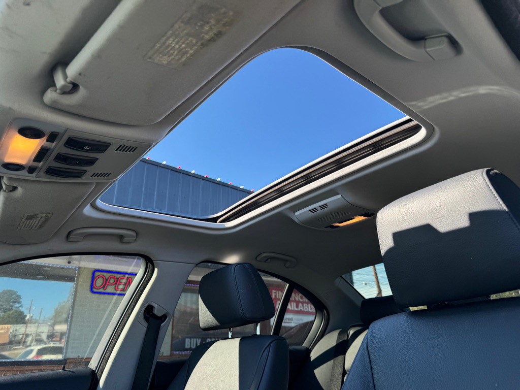 2008 BMW 3 Series Image 25