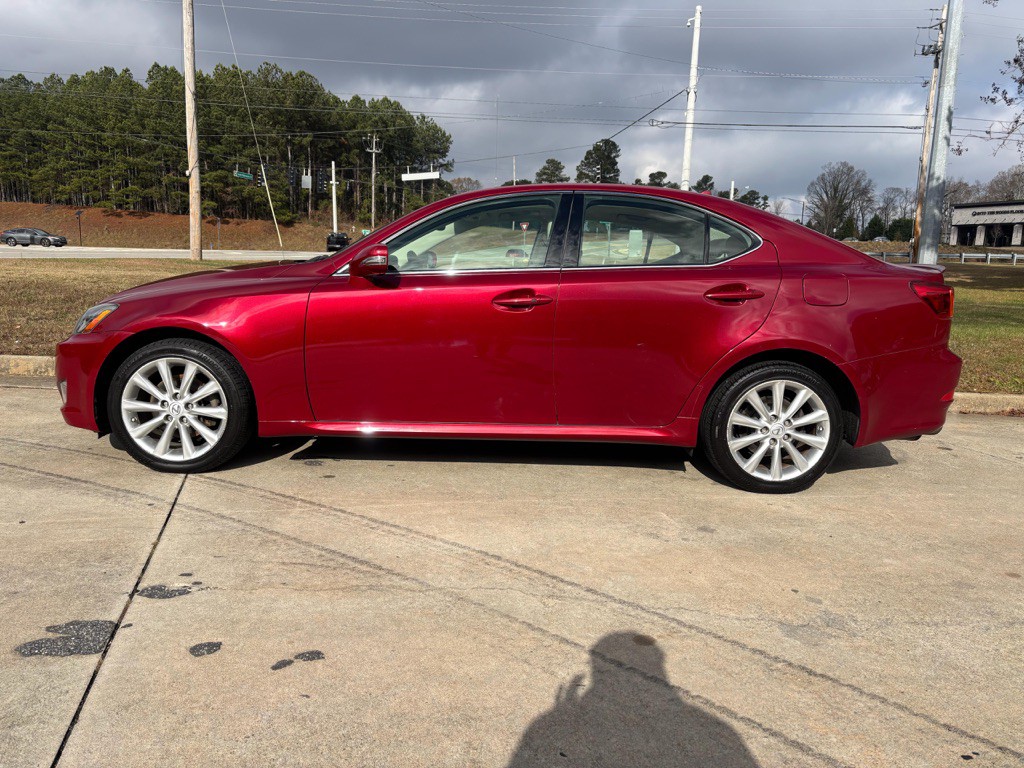 2010 Lexus IS Image 7