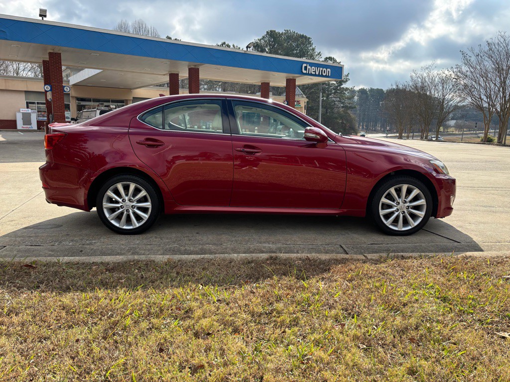 2010 Lexus IS Image 8