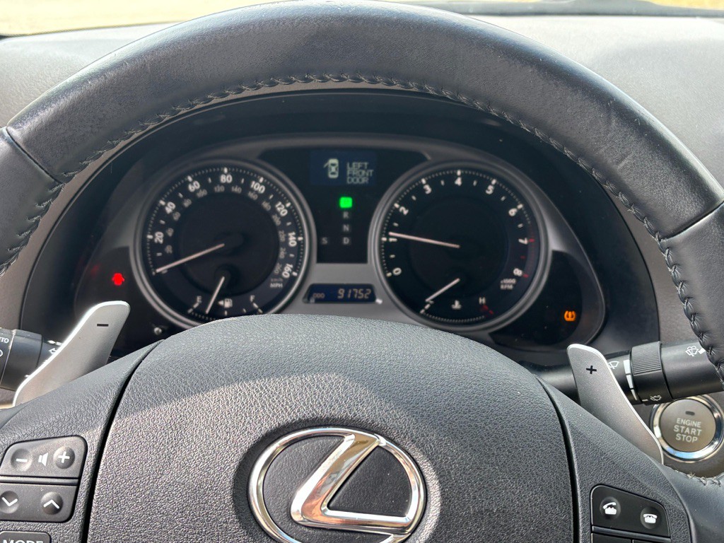 2010 Lexus IS Image 22