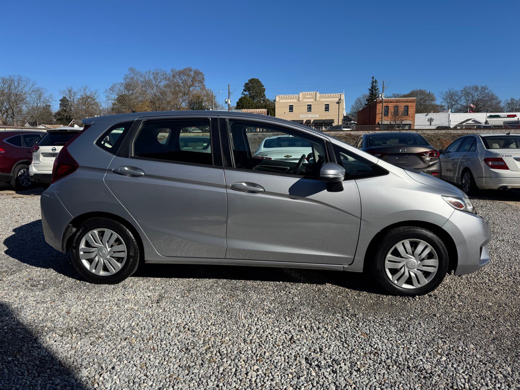 2017 Honda Fit Image 4