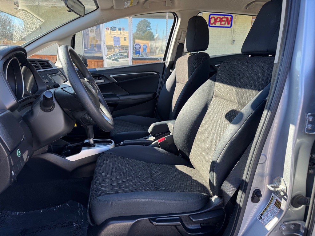 2017 Honda Fit Image 11