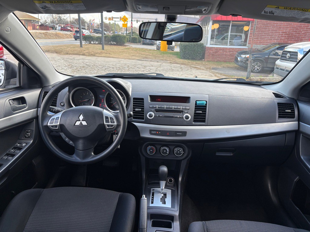 2011 Mitsubishi Lancer Image 9