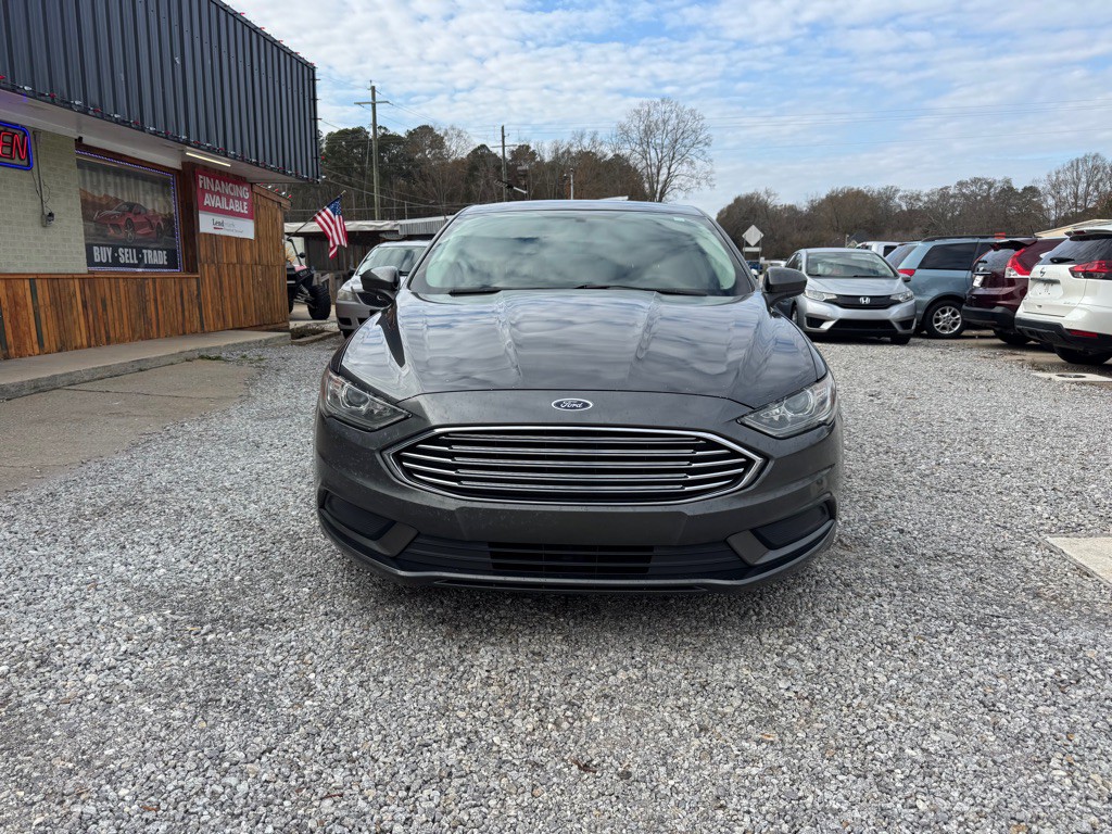 2017 Ford Fusion Image 2
