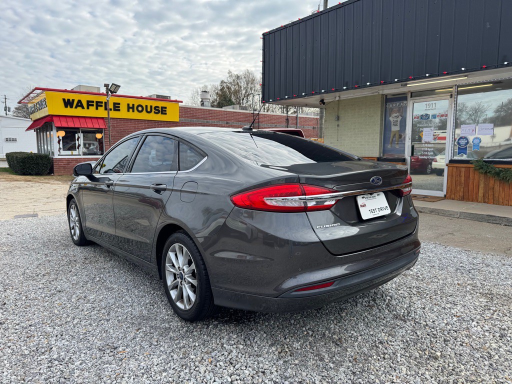 2017 Ford Fusion Image 7