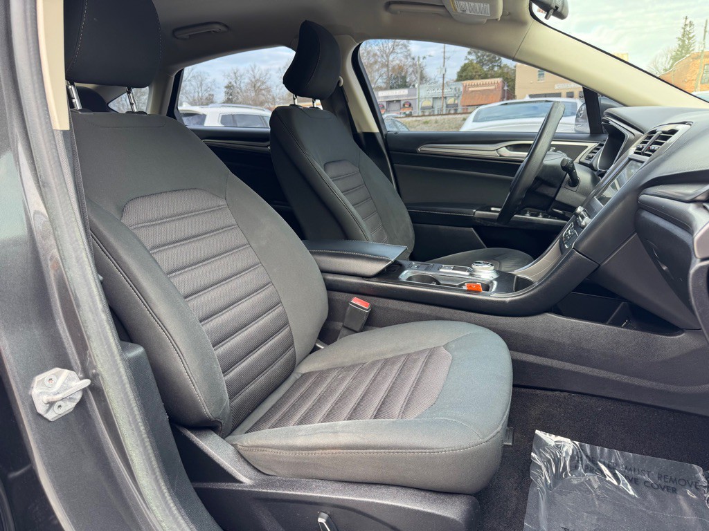 2017 Ford Fusion Image 20