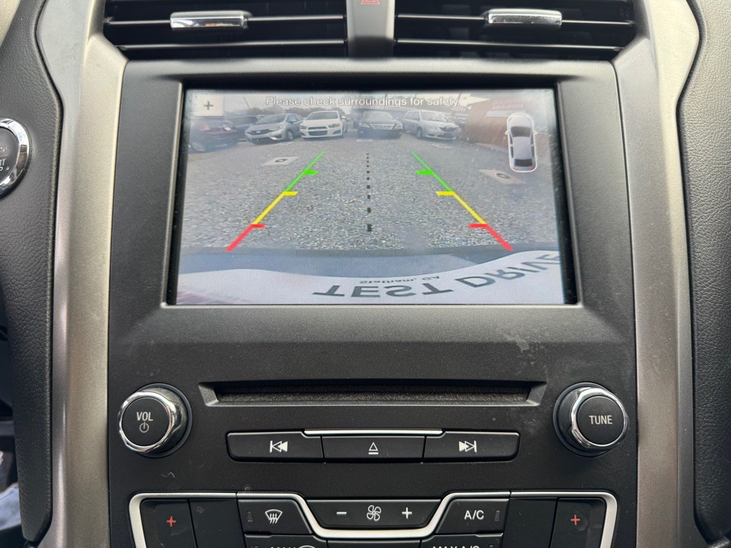 2017 Ford Fusion Image 25