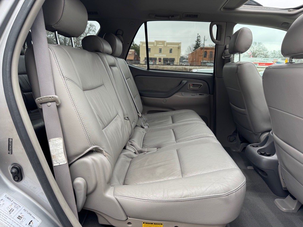 2006 Toyota Sequoia Image 20