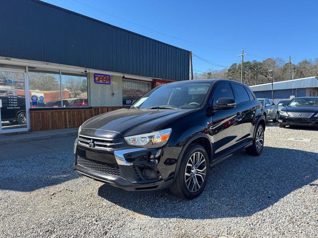 2019 Mitsubishi Outlander Image 1