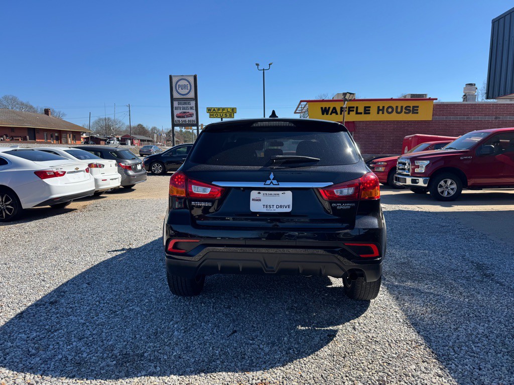 2019 Mitsubishi Outlander Image 7