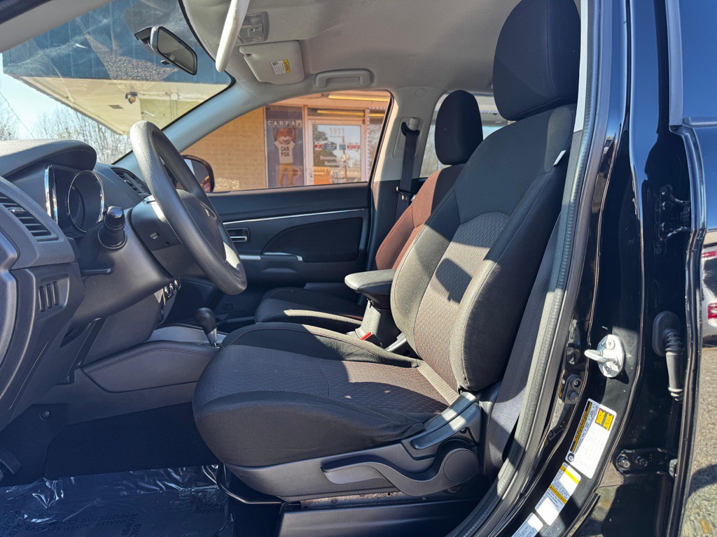 2019 Mitsubishi Outlander Image 11